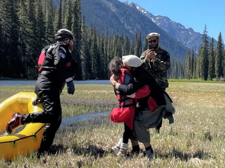 10-year-old girl survives more than 24 hours alone in the rugged Cascade mountains after getting lost while out with her family