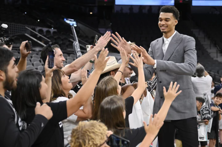 Wembymania selling out Las Vegas, as Spurs rookie 'can't wait' for Summer League debut