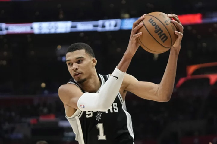 Road rookie: Leonard and George school Wembanyama in 1st away game, Clippers rout Spurs 123-83