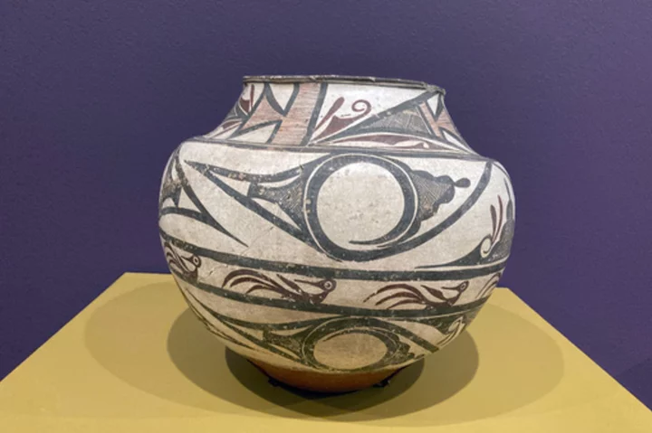 A Vermont museum is gifted a more than 200-piece collection of Native American art