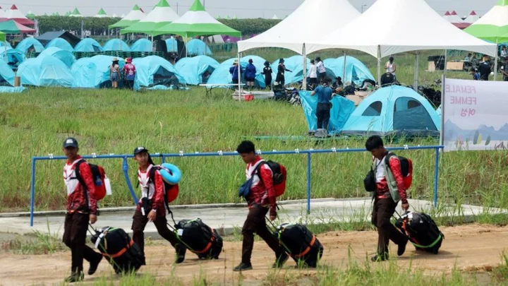 World Scout Jamboree: Scores hit by heat exhaustion in S Korea