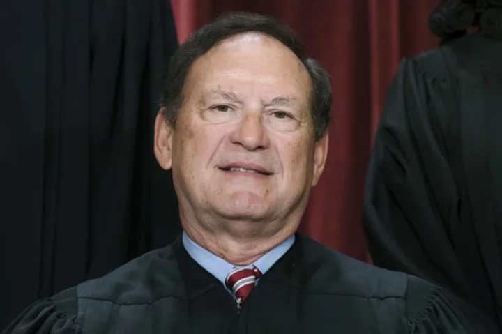 Justice Alito rejects Senate Democrats' call to step aside from an upcoming Supreme Court case