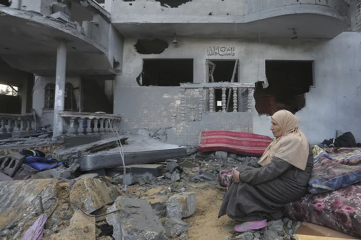 Live updates | Shell hits Gaza hospital, killing 12, as heavy fighting breaks out