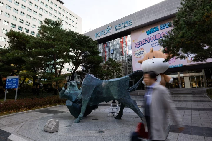 Korea Mulls Years-Long Trading Ban on Illegal Short Sellers