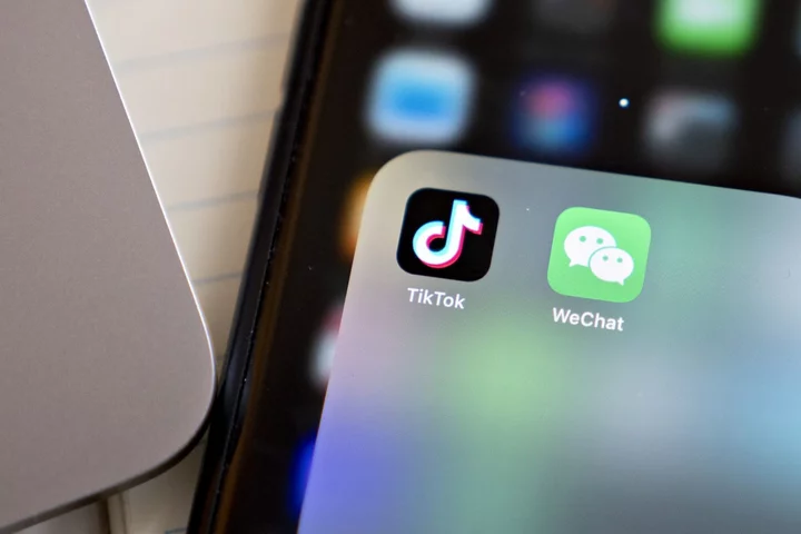 Australia Must Consider WeChat Ban, Senate Report Says