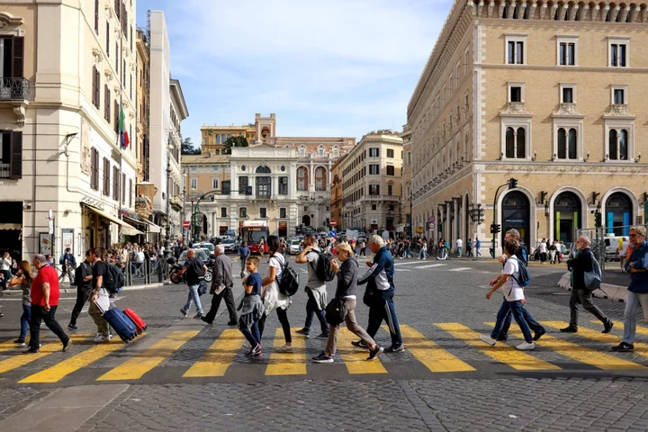 Italian Economy Avoids Recession by Narrowest of Margins