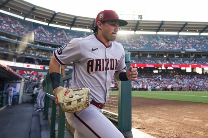 Bittersweet reunion: Fletcher brothers face each other for 1st time in majors after father's death