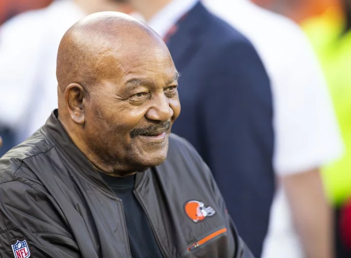 Jim Brown, legendary NFL running back, dead at 87