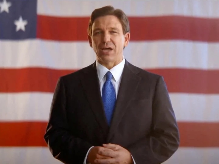 Ron DeSantis news – live: Florida governor suffers yet another technical glitch during 2024 campaign run