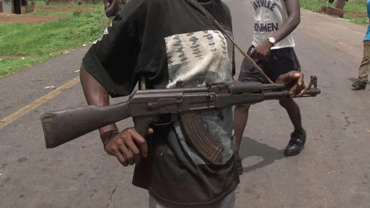 Sierra Leone under curfew as prisoners on the loose