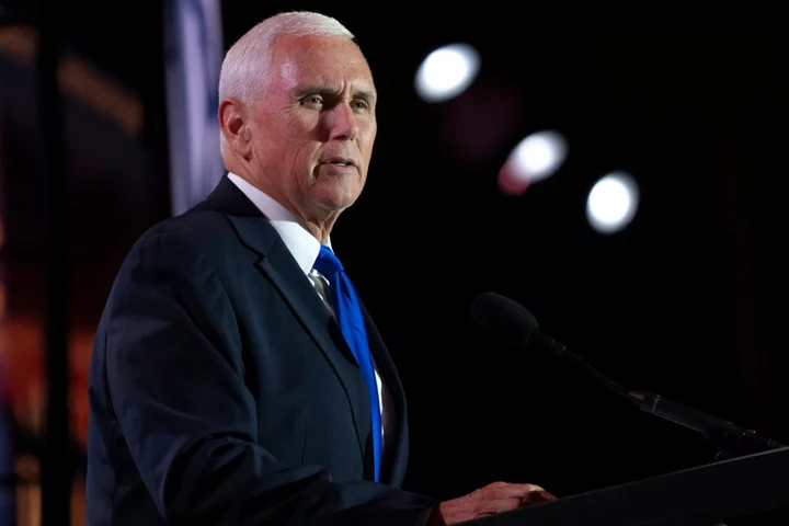 Pence skirts crucial questions about Trump’s election indictment