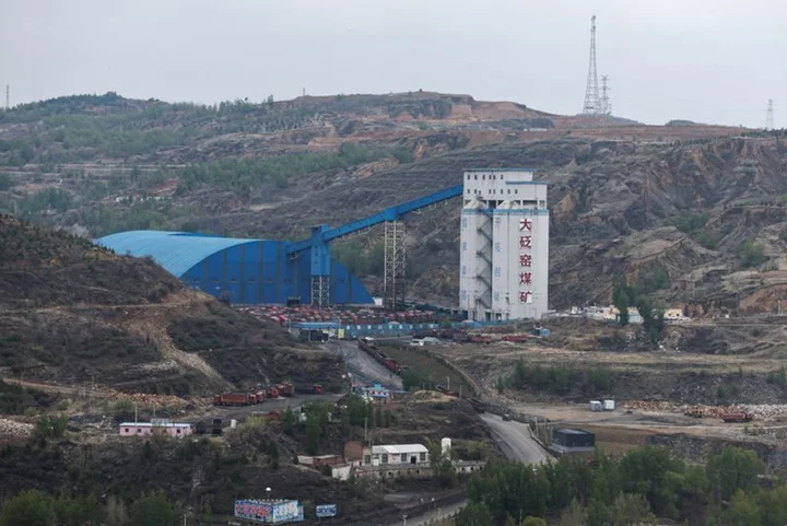 China June coal output rebounds from six-month low as heatwave boosts demand