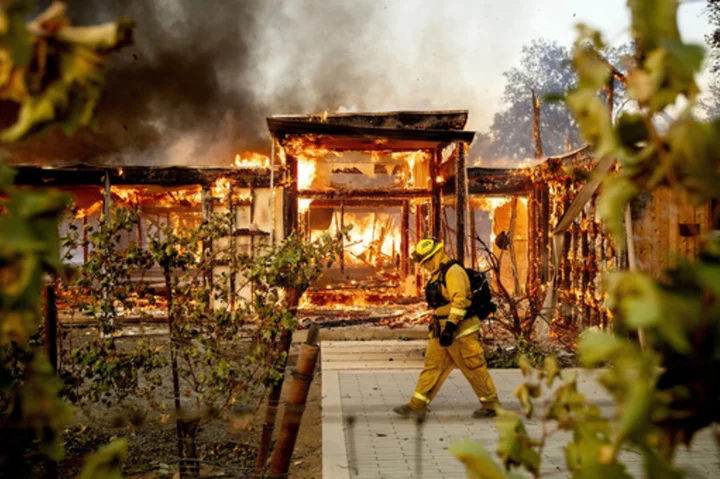 Wildfire-prone California to consider new rules for property insurance pricing