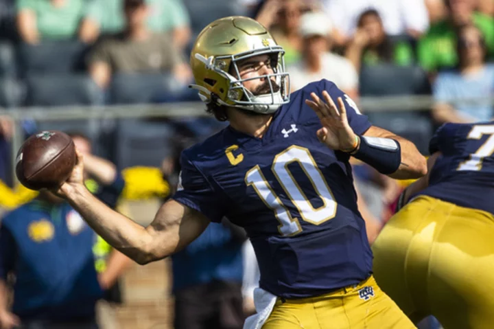 Hartman throws 3 TD passes as No. 9 Notre Dame preps for showdown with 41-17 win against C Michigan