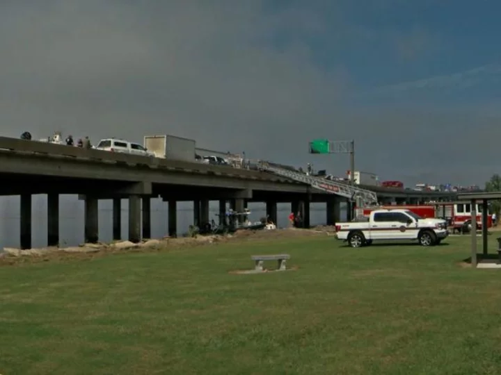 'Super fog' in Louisiana leads to deadly crashes along I-55 near New Orleans