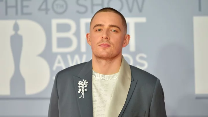 Dermot Kennedy: Singer urged to apologise for racial slur