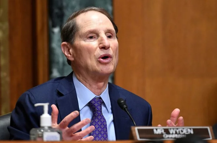 US Senator Wyden asks FTC, CISA, DOJ to 'take action' against Microsoft following hack