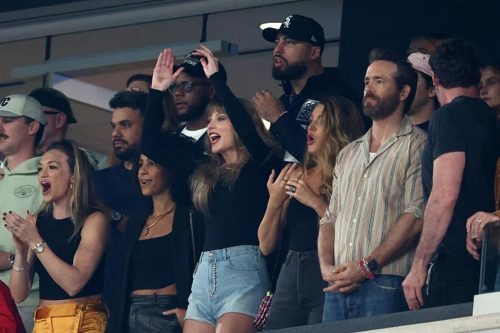Taylor Swift spotted as rumored beau Kelce's Chiefs play NY Jets