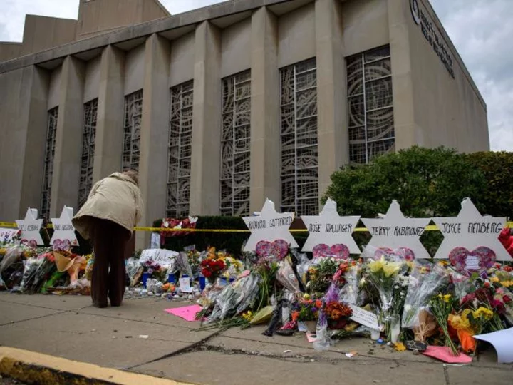 Opening statements begin in Pittsburgh synagogue mass shooting trial