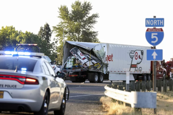 Truck driver indicted on manslaughter charges after deadly Oregon crash that killed 7 farmworkers