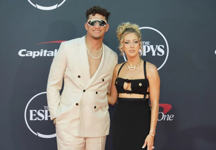 Patrick Mahomes, Mikaela Shiffrin win top athlete honors at The ESPYS