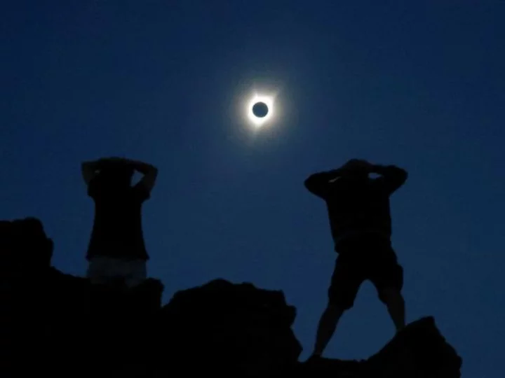 How solar eclipses change the weather