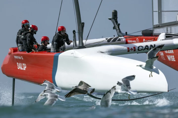 Slingsby steers Flying Roo into lead as Aussies seek first SailGP win of Season 4