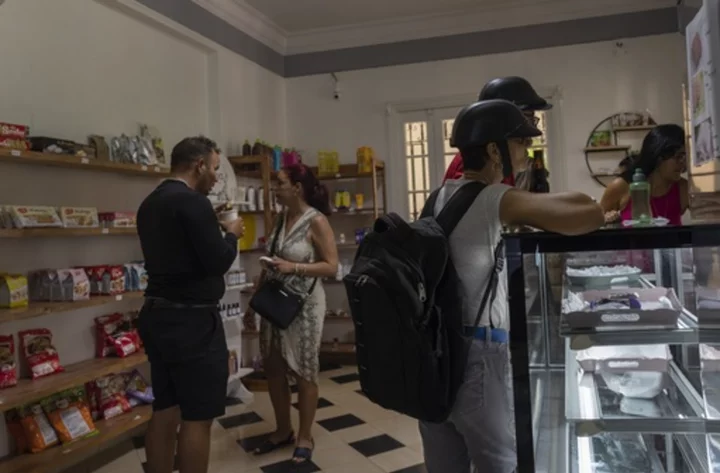 Cuban private grocery stores thrive but only a few people can afford them