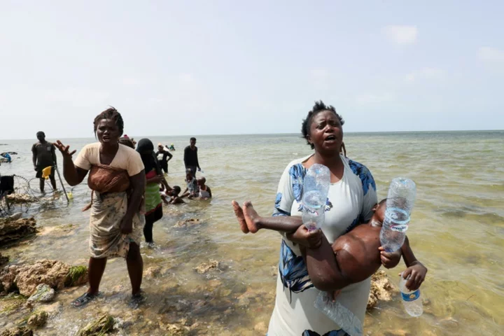 'We are dying': Migrants' plea from Libya-Tunisia border