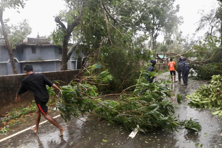 Bangladesh rocked by power cuts as deadly cyclone hits gas supply