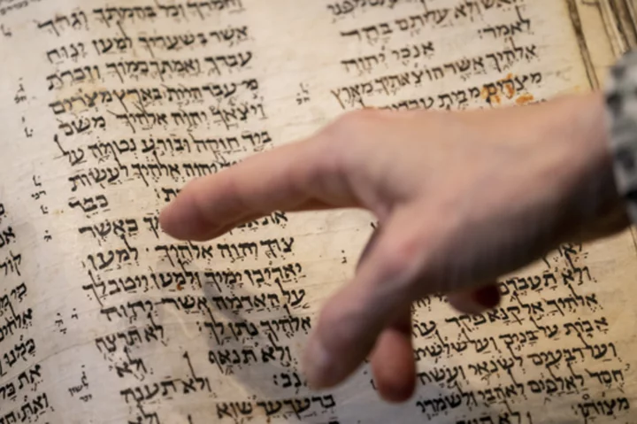 1,100-year-old Hebrew Bible sells for $38 million at NYC auction