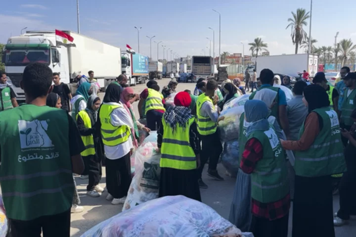 Gaza under Israeli siege: Bread lines, yellow water and nonstop explosions