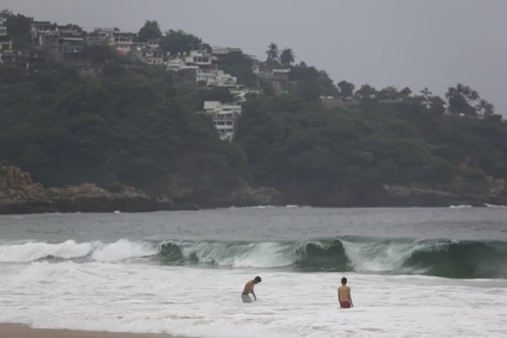 Eye of Hurricane Otis makes landfall near Mexico's Acapulco resort as catastrophic Category 5 storm