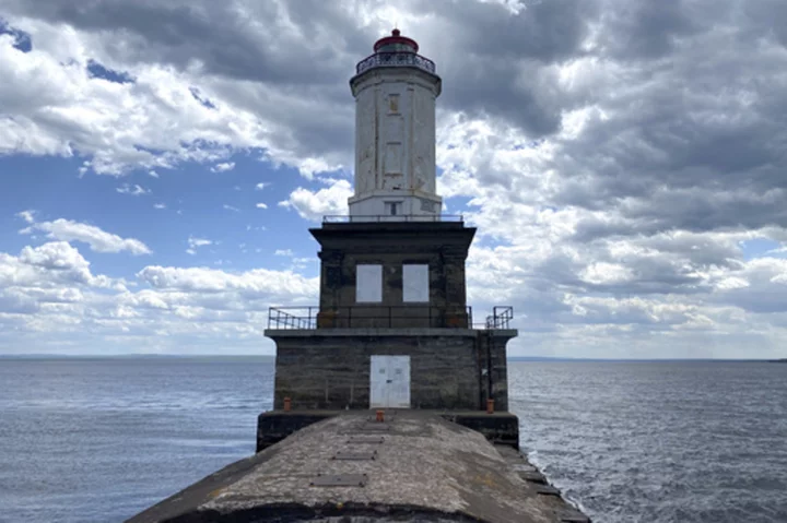 Always wanted a lighthouse? US is giving some away, selling others at auction