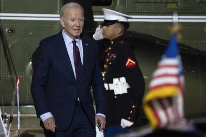 The Bidens are getting an early start on the Thanksgiving week by having dinner with service members