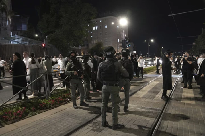 Palestinian driver rams truck into pedestrians at West Bank checkpoint, wounding 3