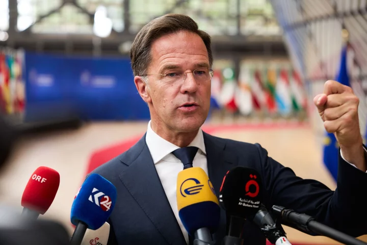 Rutte Coalition Falls Over Asylum Crisis as Dutch Face Vote