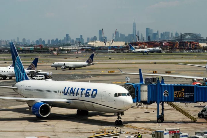 United Airlines agrees to improve flight access for wheelchair users