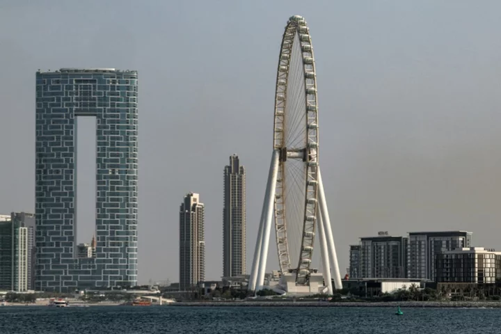 Mystery in Dubai as mega-wheel stops turning