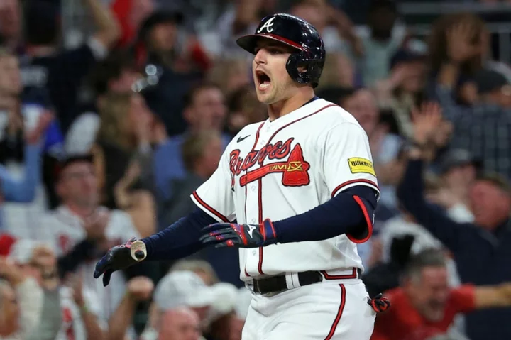 Riley blast sinks Phillies as Braves level series