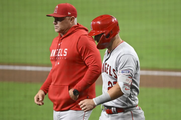 Mike Trout placed on 10-day injured list by Angels with broken left wrist