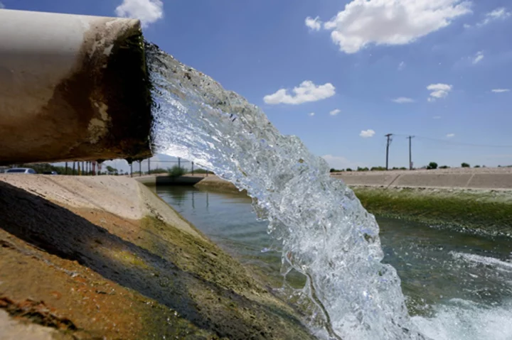 Arizona to restrict some new construction in fast-growing areas of Phoenix reliant on groundwater