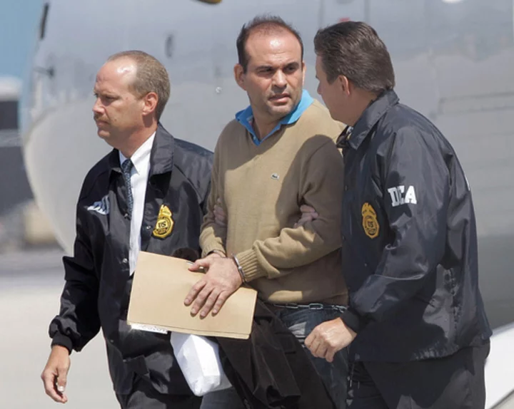 Senator Rubio urges Biden administration to freeze a former warlord's extradition to Colombia