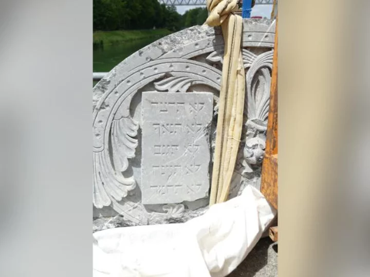 Construction workers uncover remains of Munich's main synagogue, destroyed by Nazis