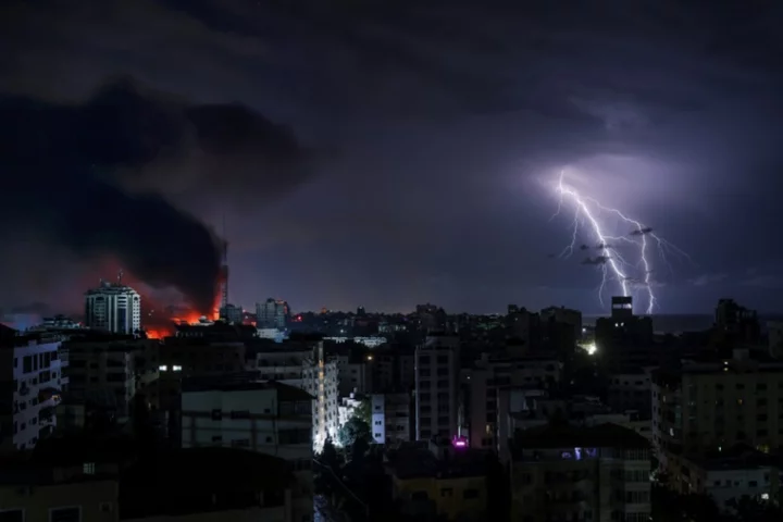 Israel pounds Gaza after Hamas threatens hostages