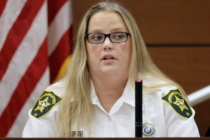 Dispatcher testifies that failing radios hampered deputies' response to Parkland school massacre