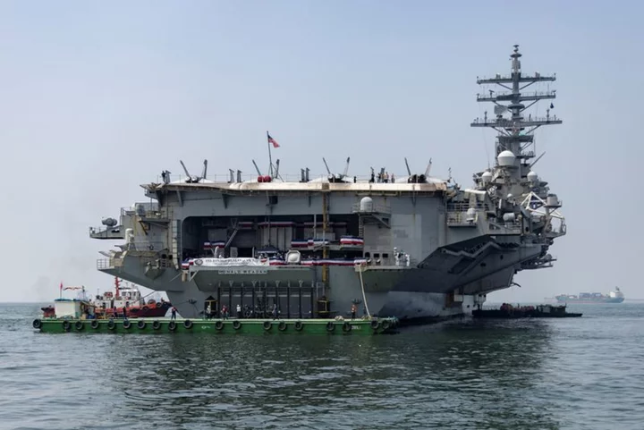 US aircraft carrier due to arrive in South Korea on Thursday