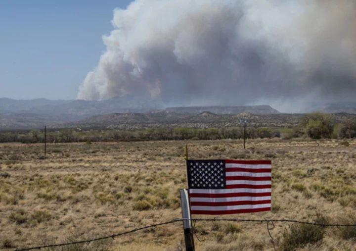 US Forest Service burn started wildfire that nearly reached Los Alamos, New Mexico, agency says