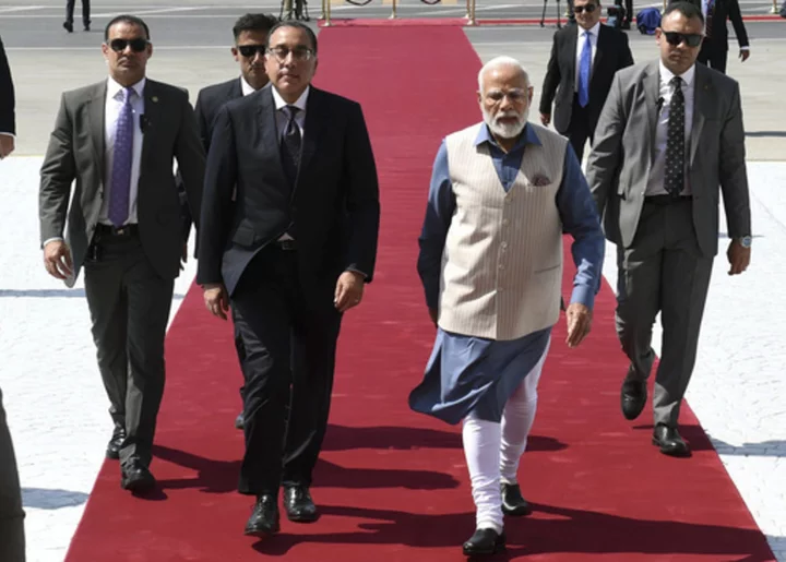 Egypt's president meets with visiting Indian prime minister to strengthen ties