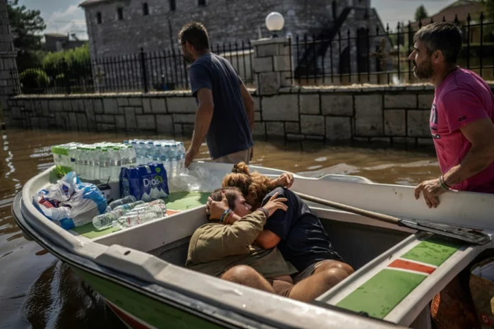 Toll in Greece floods hits 10 as rescuers race to villages